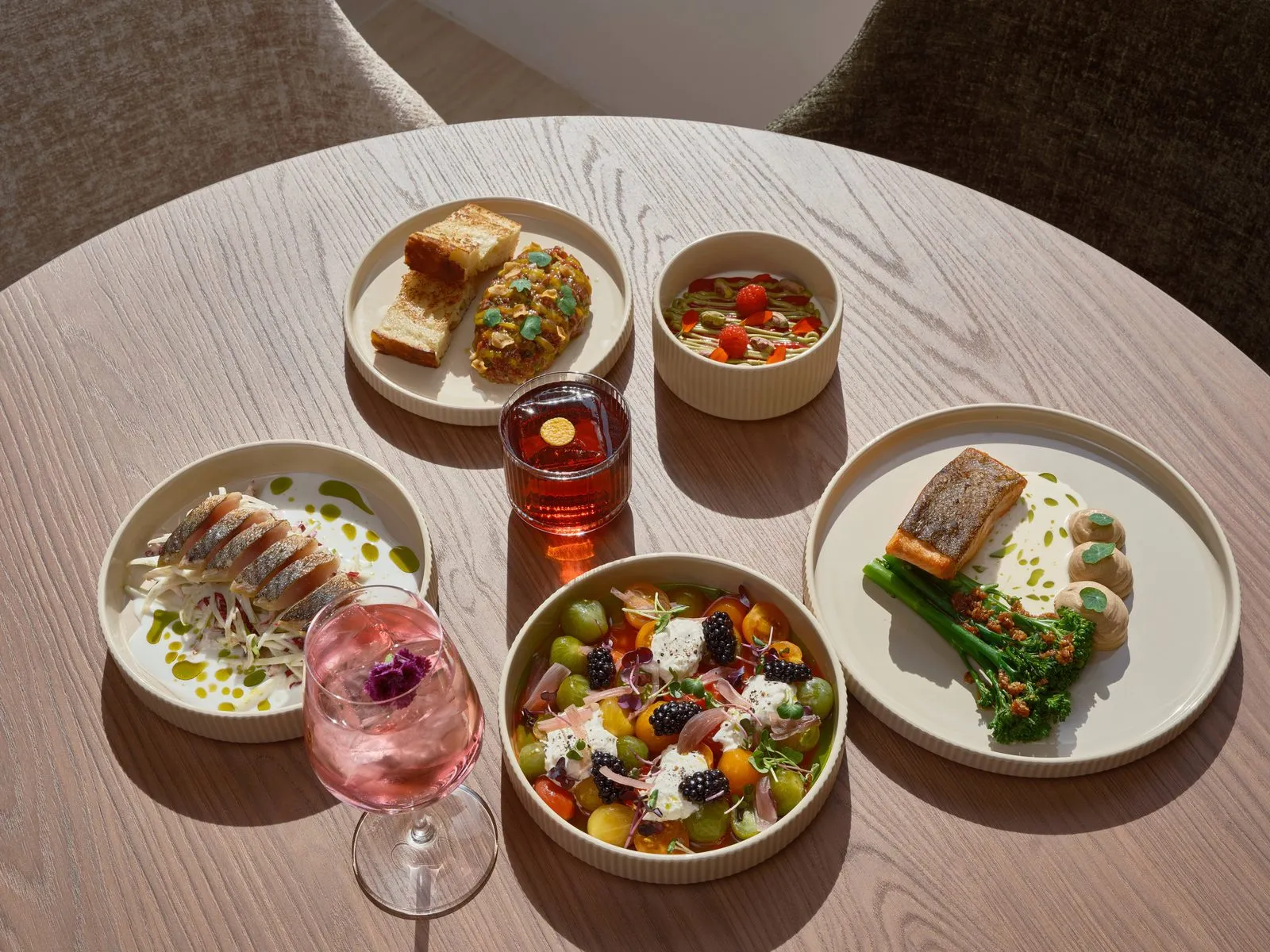 Pokrmy z restaurace – The Benedict Boutique Hotel